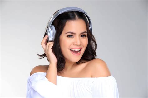 female radio dj philippines